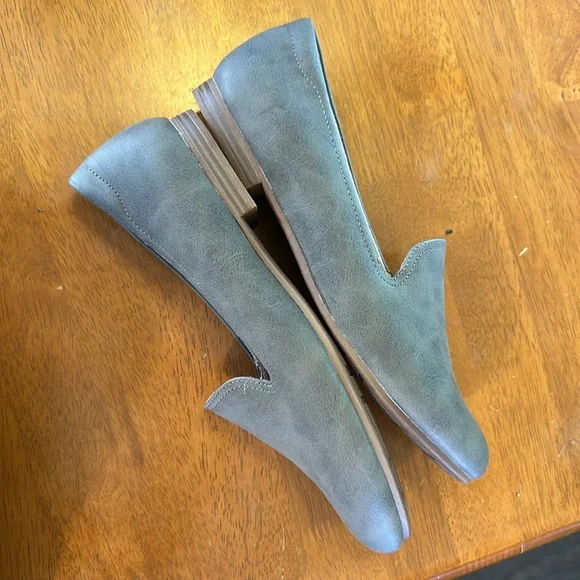 Naturalizer Soul Alexis Loafer Mushroom Gray 8M EUC - Picture 8 of 9